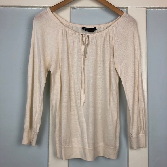 BCBGMaxAzria Sweaters - Vintage BCBGMAXAZRIA Knit Top
